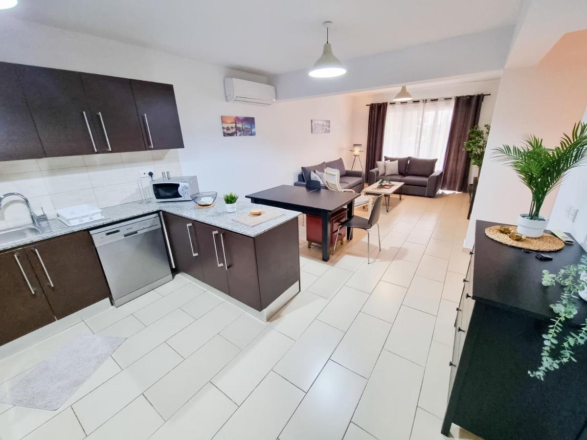 Light House Apartment Larnaca Zewnętrze zdjęcie