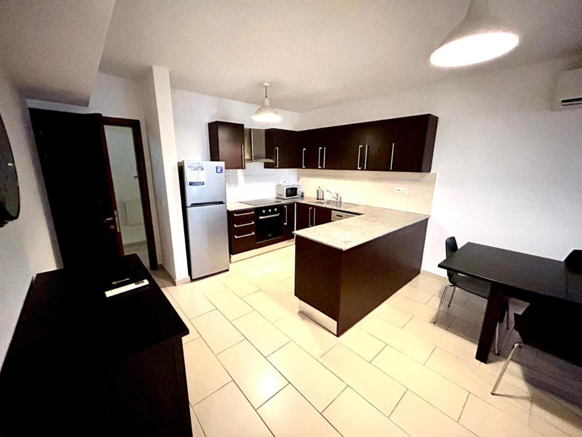 Light House Apartment Larnaca Zewnętrze zdjęcie
